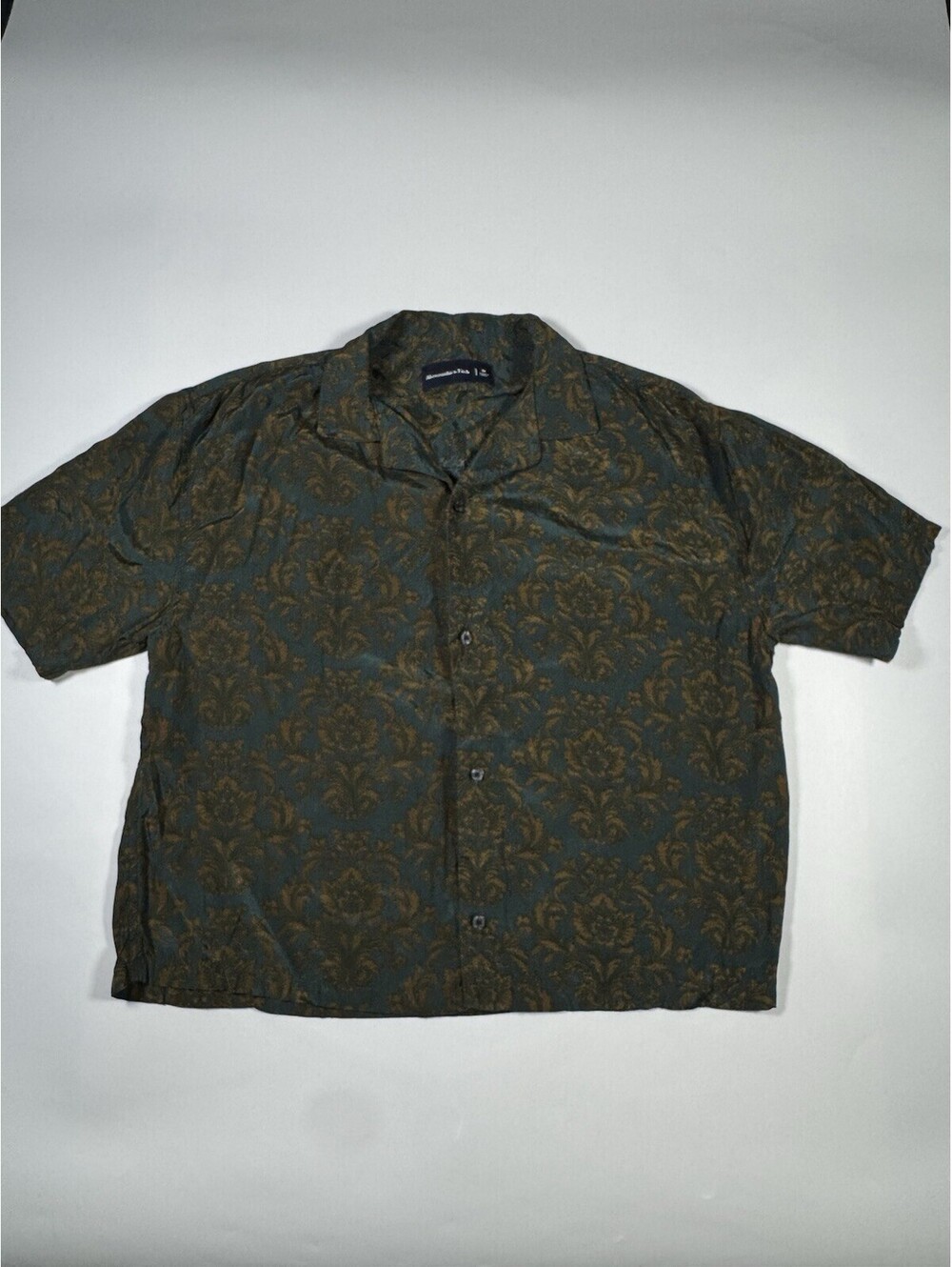 Abercrombie Silky Camp Collar Button Up Shirt M Vintage Damask Print Green Silk
